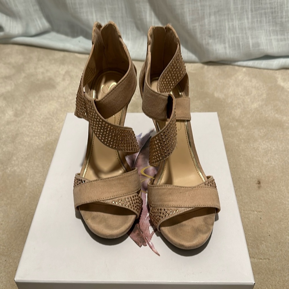 Jessica Simpson Raycine Powder Blush Crystal heels 7.5